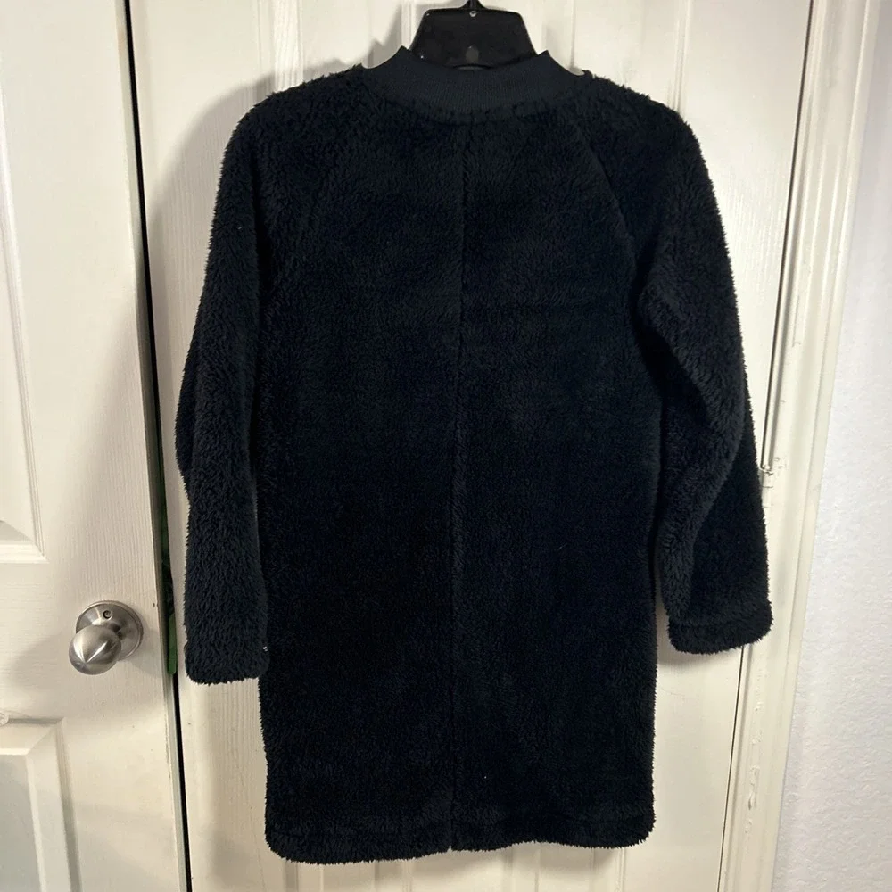 Nike Sportswear Winter Jacket Girls Small Sherpa Long Sleeve Full Zip DV8135-010